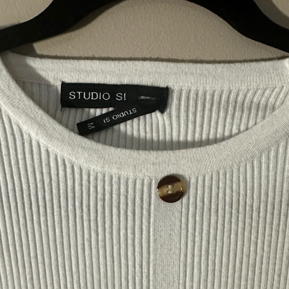 STUDIO I TOP - Picture 4 of 4